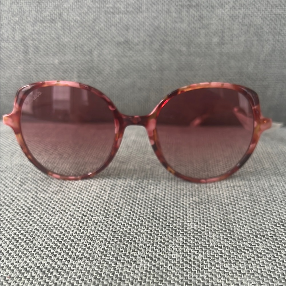 MAX&Co pink tortoise shell sunglasses with rose gold metal stems. MO0088 55T New